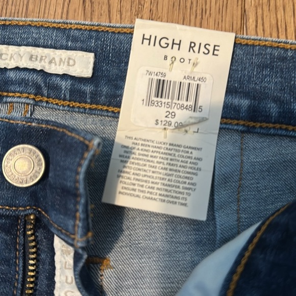 Women's Lucky Brand jeans - Picture 4 of 4